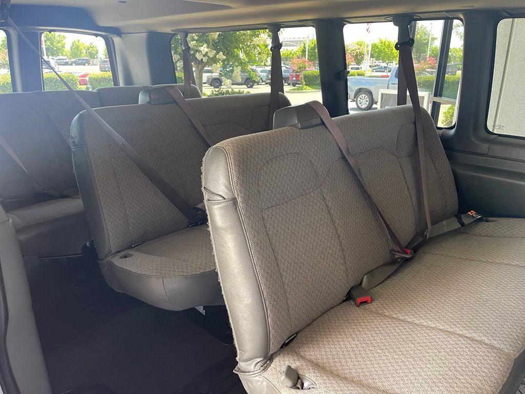 Used 2024 Chevrolet Express 3500 LT w/ LT Preferred Equipment Group RWD image 12
