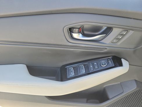 Used 2024 Honda Accord Touring image 12