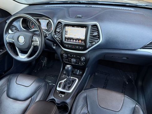 Used 2016 Jeep Cherokee Limited w/ Luxury Group AWD/4WD image 23