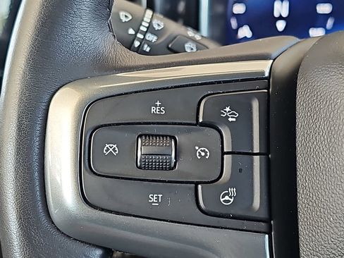Used 2022 Chevrolet Silverado 1500 LT AWD/4WD image 20