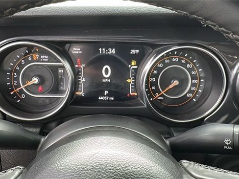 Used 2022 Jeep Gladiator Sport image 14