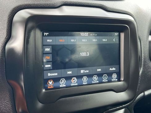 Certified 2021 Jeep Renegade Latitude w/ Convenience Group image 25