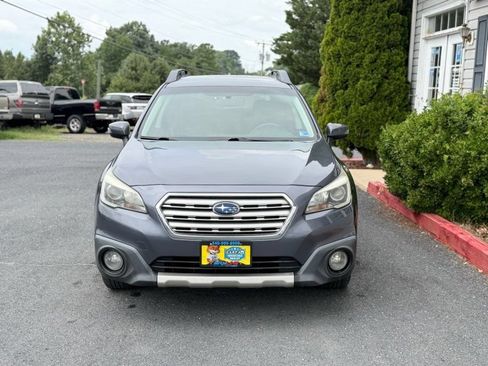 Used 2017 Subaru Outback 2.5i Limited AWD/4WD image 3