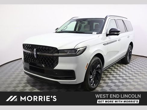 New 2026 Lincoln Navigator Reserve w/ Jet Appearance Package AWD/4WD image 1