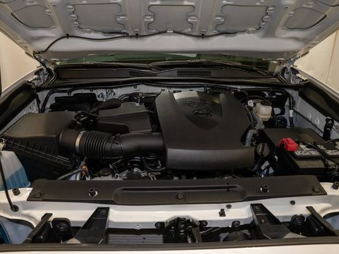 Used 2023 Toyota Tacoma SR image 18