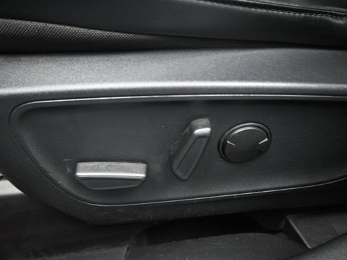 Used 2025 Ford Escape ST-Line FWD image 7
