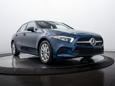 Used 2019 Mercedes-Benz A 220 4MATIC image 1