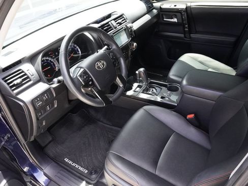Used 2015 Toyota 4Runner Trail Premium AWD/4WD image 18