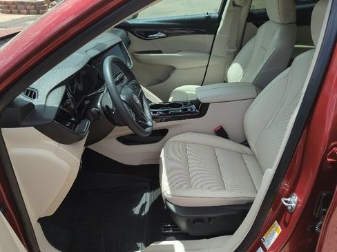 Used 2023 Buick Envision Essence FWD image 16