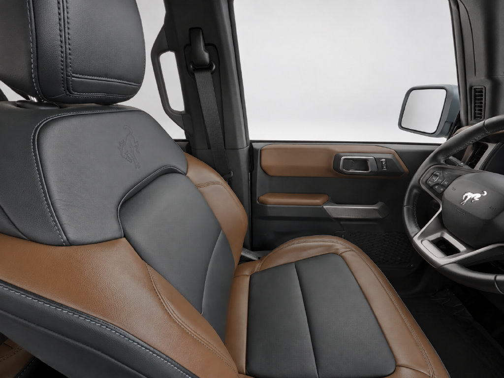 Used 2023 Ford Bronco Outer Banks AWD/4WD image 17
