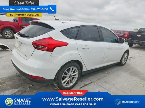 Used 2017 Ford Focus SE FWD image 4