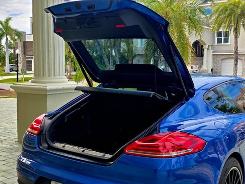 Used 2015 Porsche Panamera S image 60