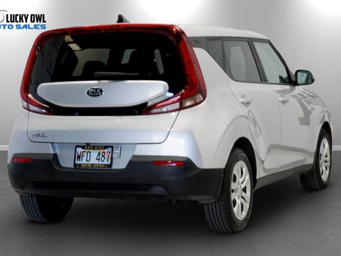 Used 2021 Kia Soul LX FWD image 4