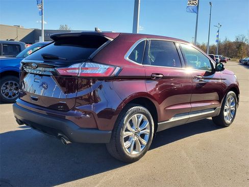 Used 2024 Ford Edge Titanium image 5