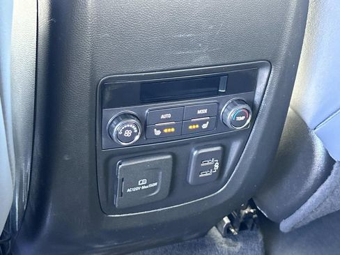 Used 2024 Buick Enclave Premium image 20