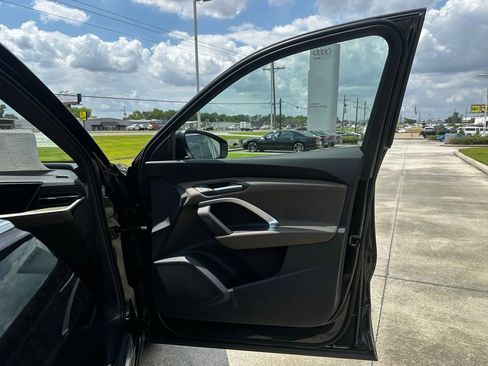 New 2026 Audi Q5 Premium image 31