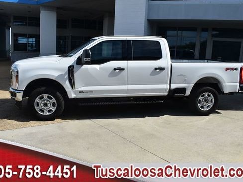 Used 2025 Ford F250 XLT w/ FX4 Off-Road Package image 6