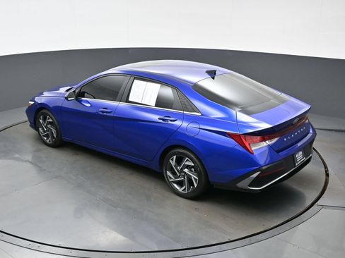 Certified 2024 Hyundai Elantra SEL w/ Convenience Package FWD image 34