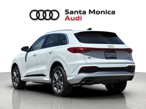 Used 2025 Audi Q5 Premium w/ Convenience Package AWD/4WD image 6