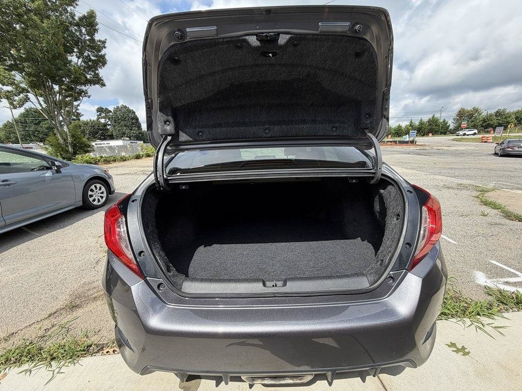 Used 2019 Honda Civic Sport image 9