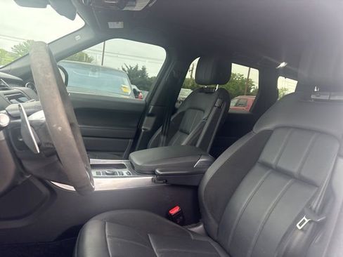 Used 2022 Land Rover Range Rover Sport HST AWD/4WD image 3