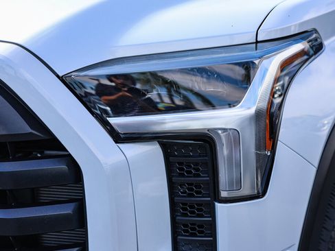 Used 2024 Toyota Tundra Limited AWD/4WD image 22