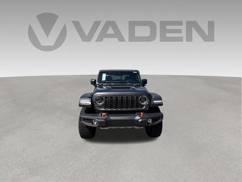 New 2026 Jeep Gladiator Mojave w/ Safety Group AWD/4WD image 9