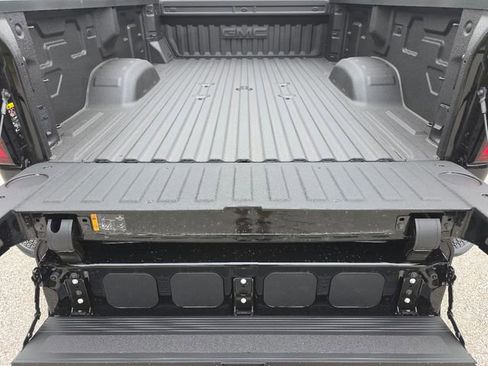 New 2026 GMC Sierra 3500 SLE w/ SLE Value Package AWD/4WD image 21