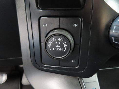 Used 2024 Ford F150 XLT w/ FX4 Off-Road Package image 63