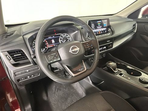 Certified 2026 Nissan Rogue SV AWD/4WD image 17