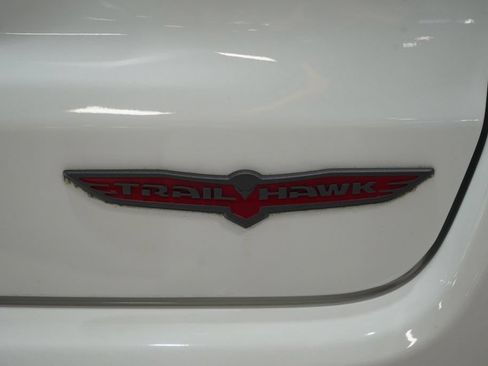 Used 2022 Jeep Compass Trailhawk w/ Trailhawk Elite Group AWD/4WD image 14