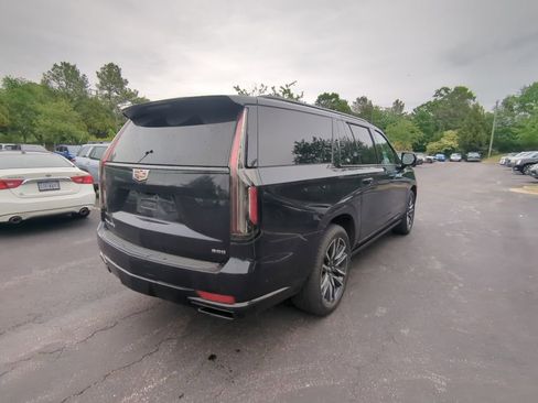 Used 2023 Cadillac Escalade ESV Sport Platinum AWD/4WD image 3