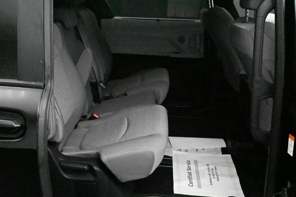 Used 2025 Toyota Sienna LE AWD/4WD image 12