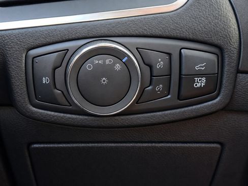 Used 2024 Ford Edge Titanium AWD/4WD image 31