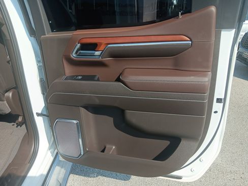 Used 2022 GMC Sierra 1500 Denali AWD/4WD image 19