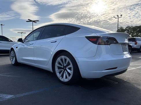 Used 2022 Tesla Model 3 Long Range AWD/4WD image 4