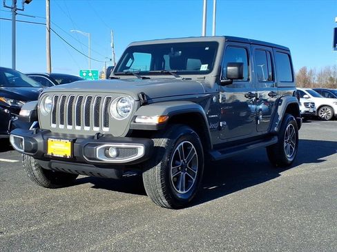 Certified 2023 Jeep Wrangler Sahara w/ Cold Weather Group image 3