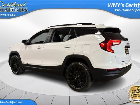 Used 2023 GMC Terrain SLE w/ Driver Convenience Package AWD/4WD image 8