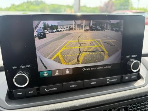Used 2023 Honda Accord LX image 32