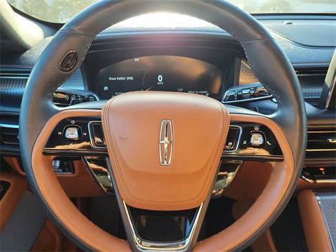 Certified 2022 Lincoln Aviator Black Label w/ Dynamic Handling Package image 14