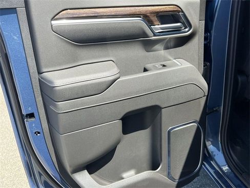 New 2026 GMC Sierra 1500 Elevation w/ LPO, Elevation Black Package image 26