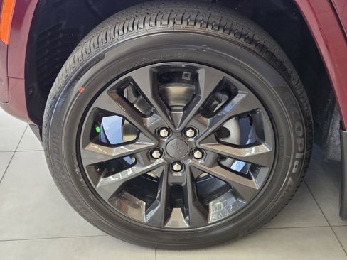New 2026 Jeep Grand Cherokee Limited AWD/4WD image 6