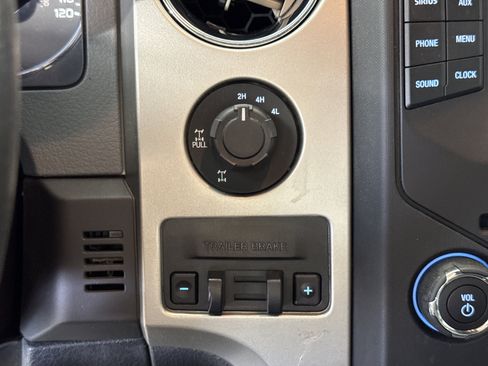 Used 2014 Ford F150 XLT w/ Equipment Group 302A Luxury AWD/4WD image 19