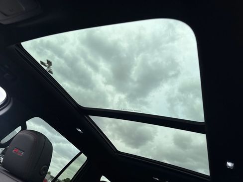 New 2026 Chevrolet Traverse Z71 w/ Enhanced Driving Package image 16