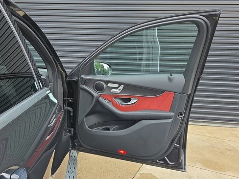 Used 2022 Mercedes-Benz GLC 300 4MATIC image 20