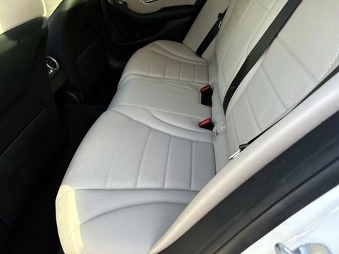 Used 2021 Mercedes-Benz C 300 Sedan image 12