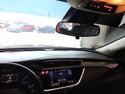Used 2023 Buick Encore GX Preferred w/ Cold Weather Comfort Package FWD image 19