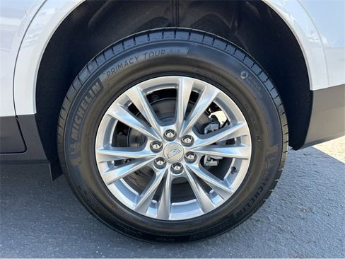 New 2025 Cadillac XT5 Luxury image 13