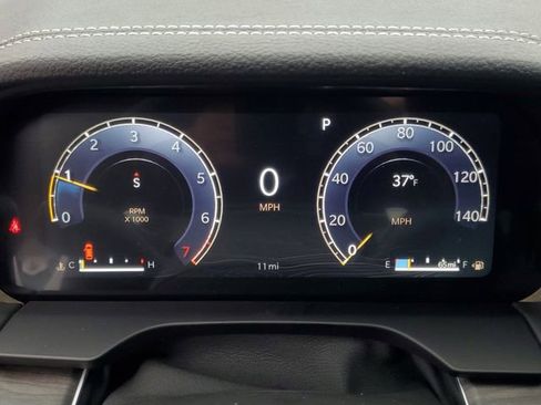 New 2025 Jeep Grand Cherokee L Limited image 12