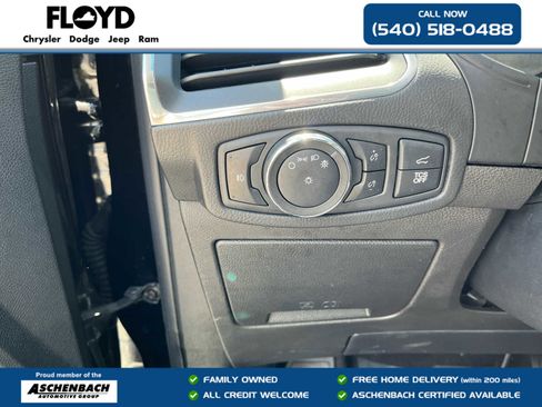 Used 2022 Ford Edge Titanium w/ Equipment Group 301A AWD/4WD image 12
